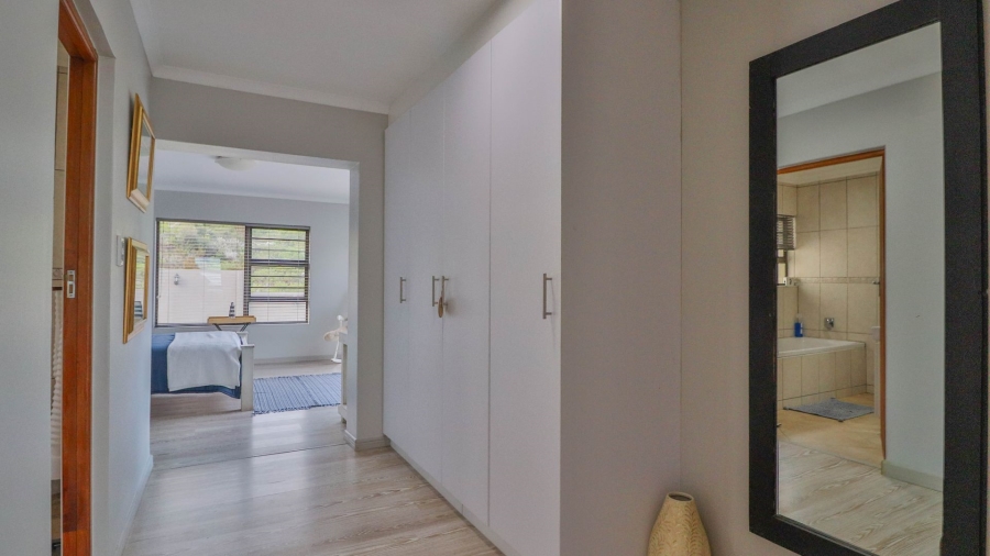 5 Bedroom Property for Sale in Dana Bay Western Cape